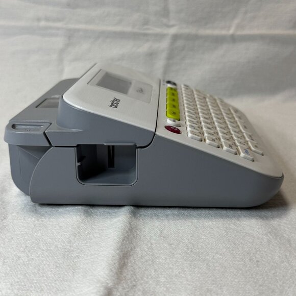 Brother P-Touch PT-D400 Label Maker with24.99 Keyboard Gray/White TESTED - Picture 3 of 11